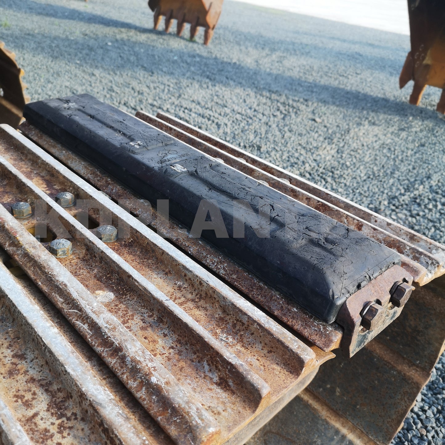 700mm Rubber Block Clip-on Street Pads | 13T Excavator | Lightly Used | Full Set
