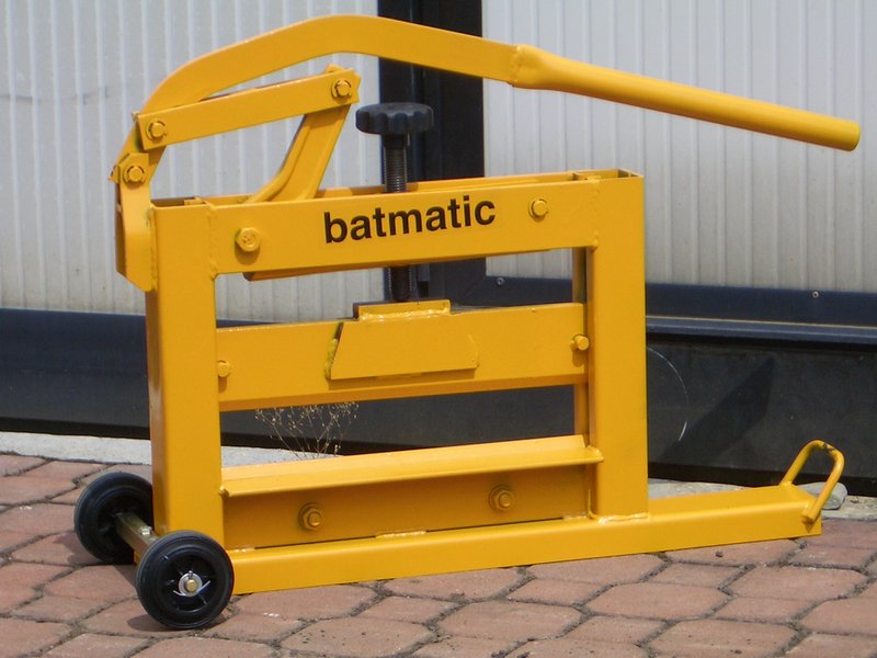 Batmatic T41 Block Cutter