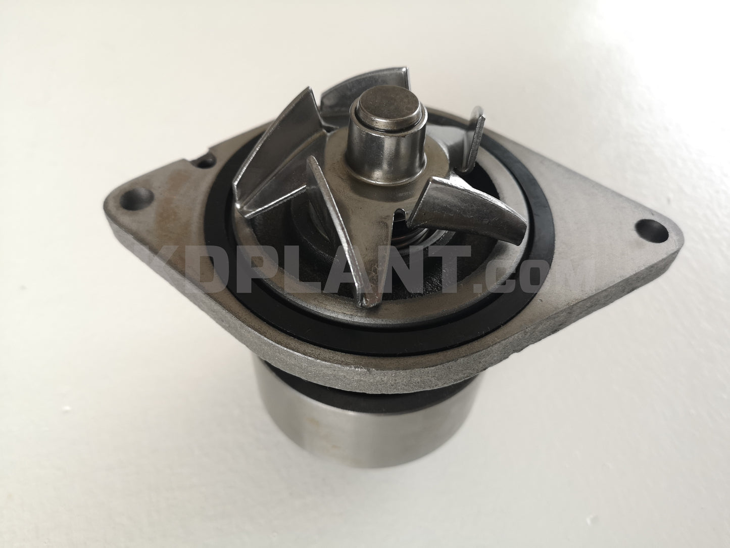 Cummins 4BT & 6BT / Iveco NEF N45 & F4C Water Pump | JCB Fastrac