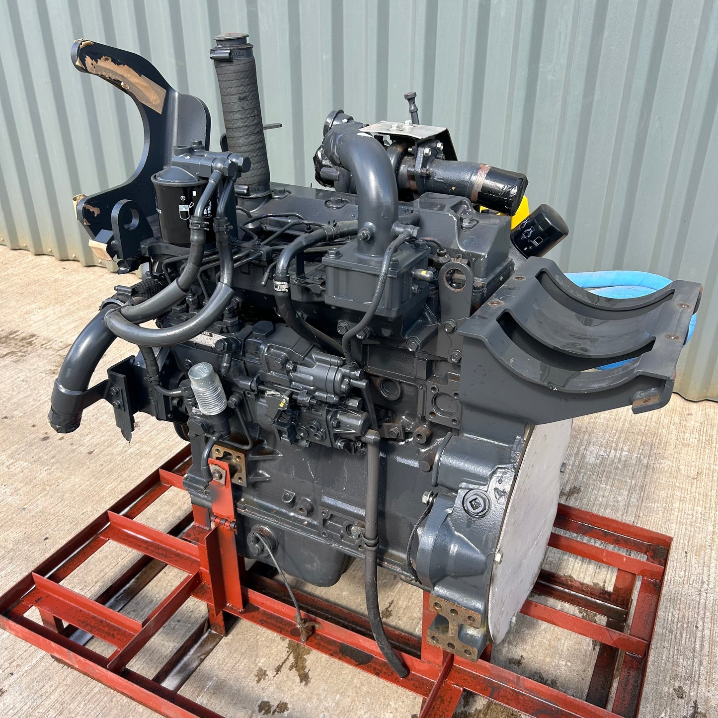 New Komatsu PC130-7 (and similar) Engine