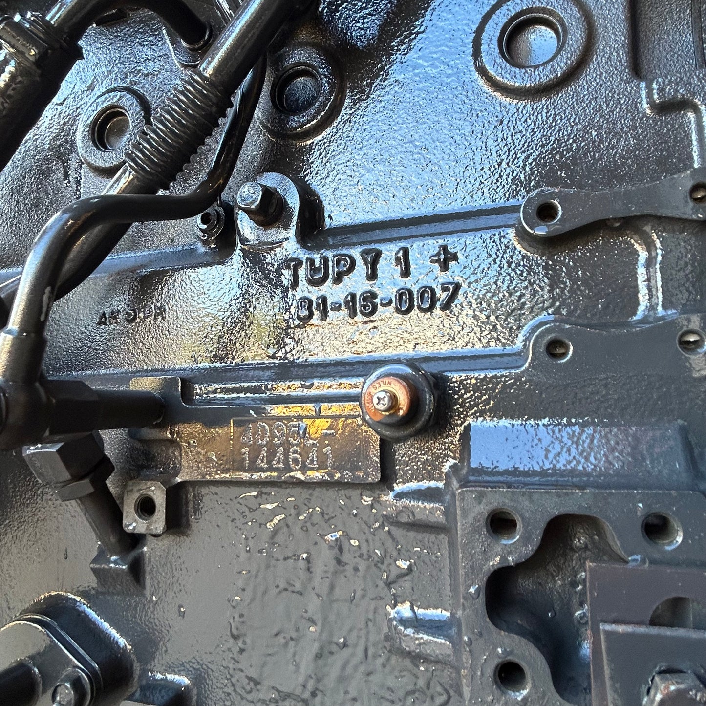 New Komatsu PC130-7 (and similar) Engine