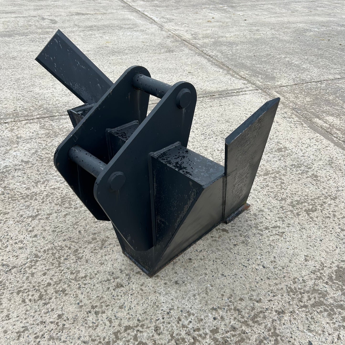 Mounding / Ditching 'V' Bucket | 10-14 Excavator