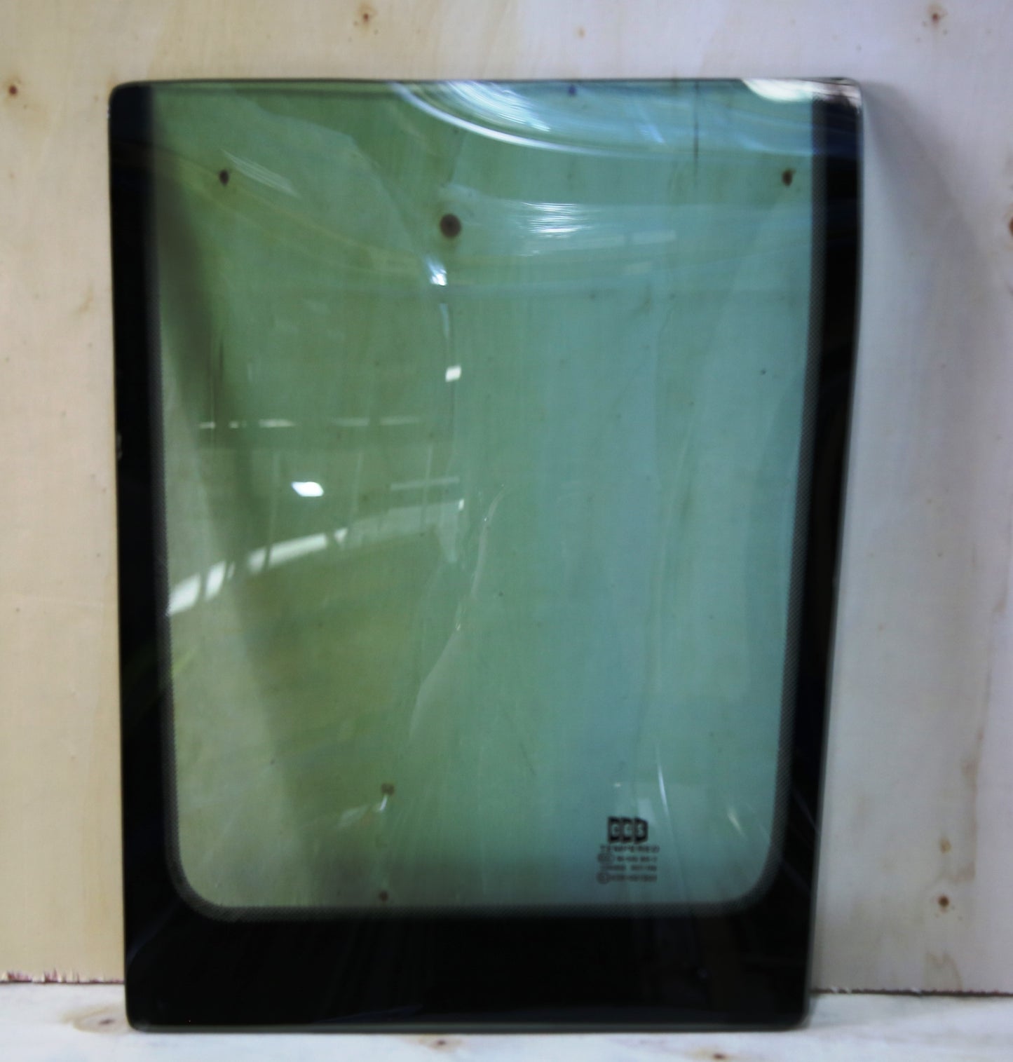 Front Left Quarter Cab Glass (Tinted) | JCB 827/30455