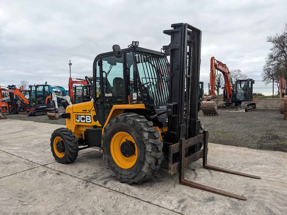 2015 JCB 930 Rough Terrain Forklift (RTFL)