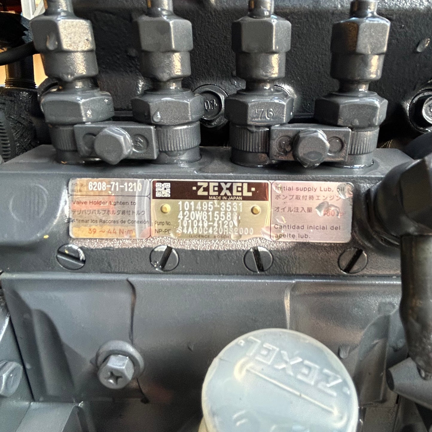 New Komatsu PC130-7 (and similar) Engine