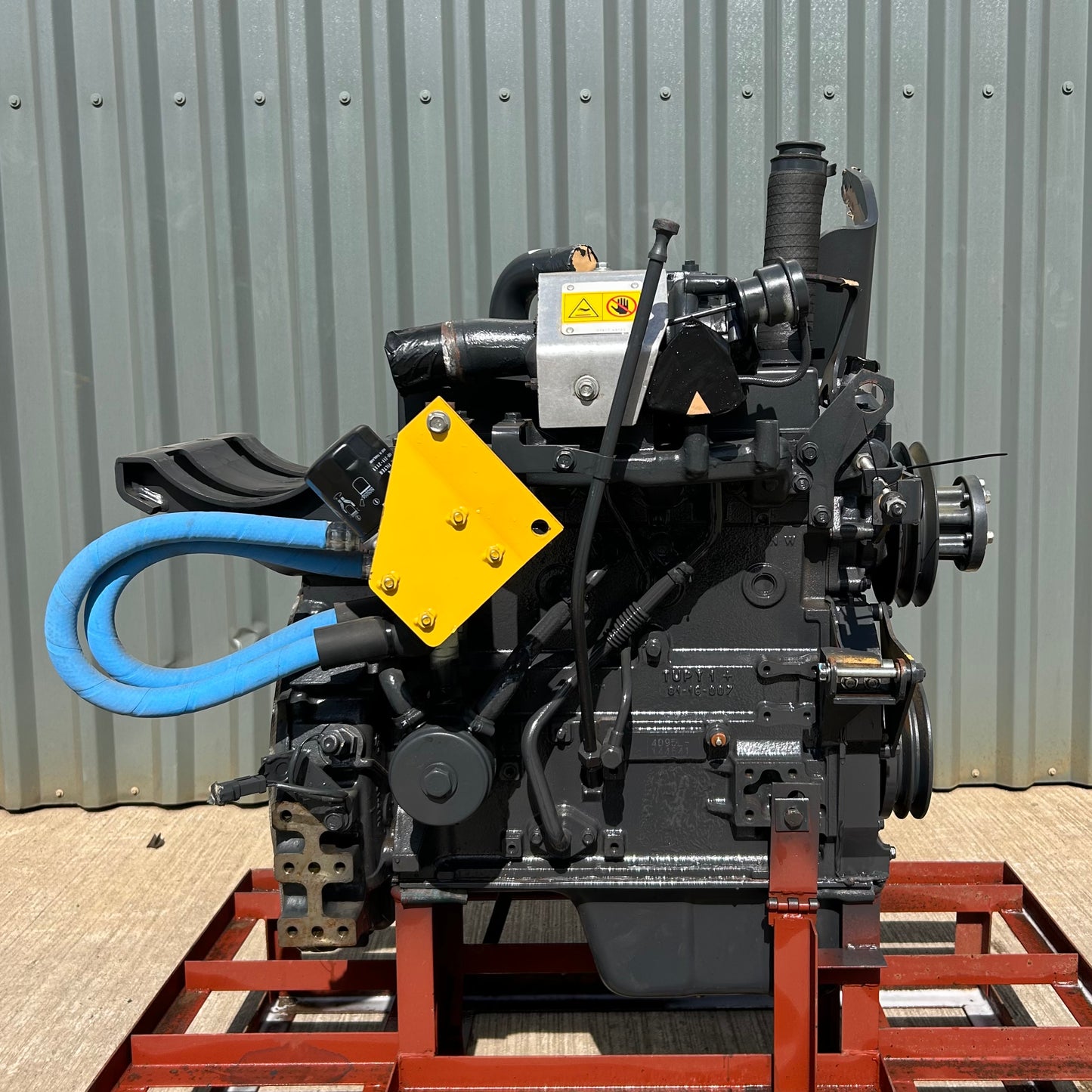 New Komatsu PC130-7 (and similar) Engine