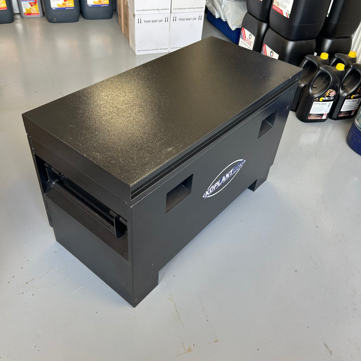 Medium Lockable Steel Storage Box – Rugged Portable Site Chest