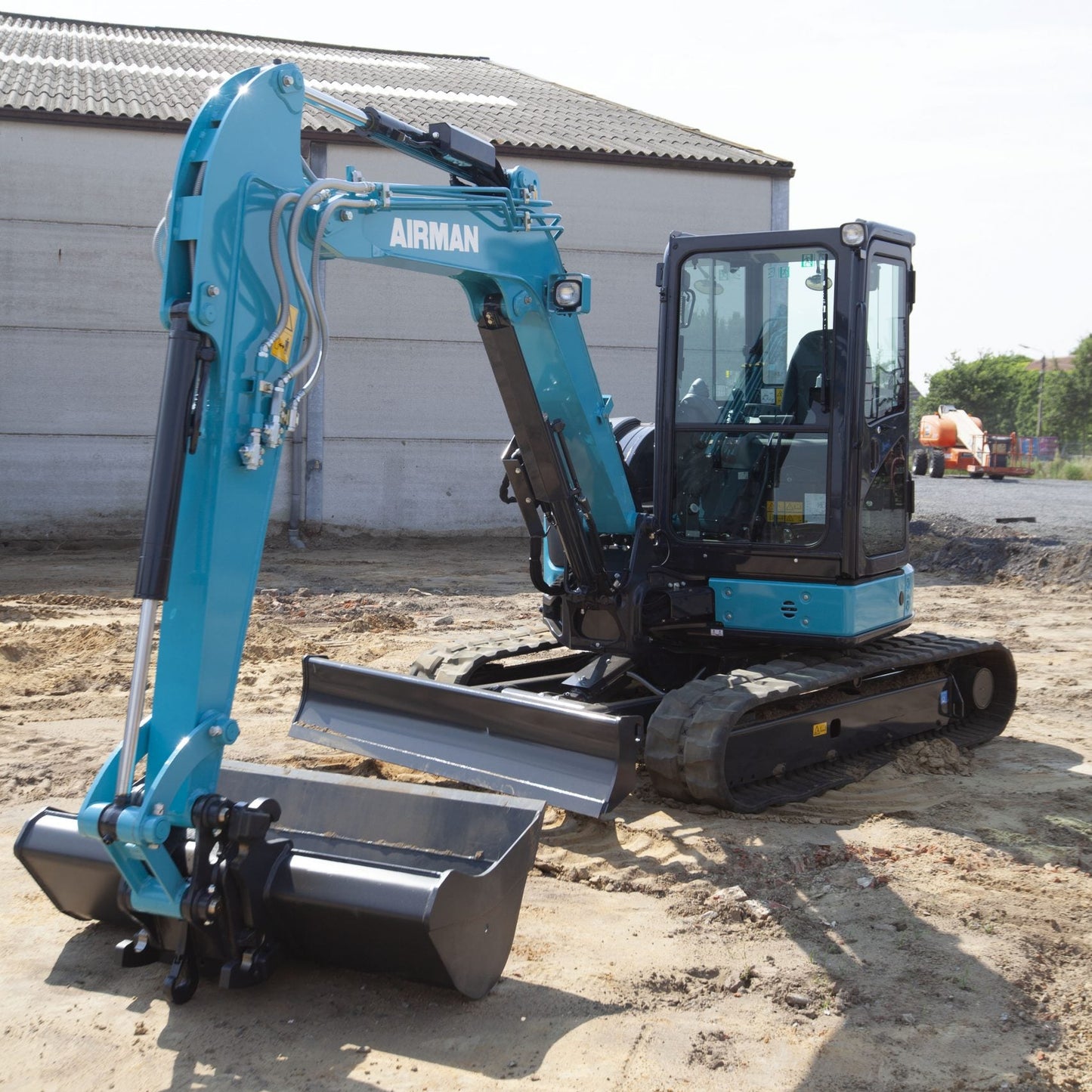Hitachi Airman AX48u-7 | Neuer 4,8-Tonnen-Minibagger