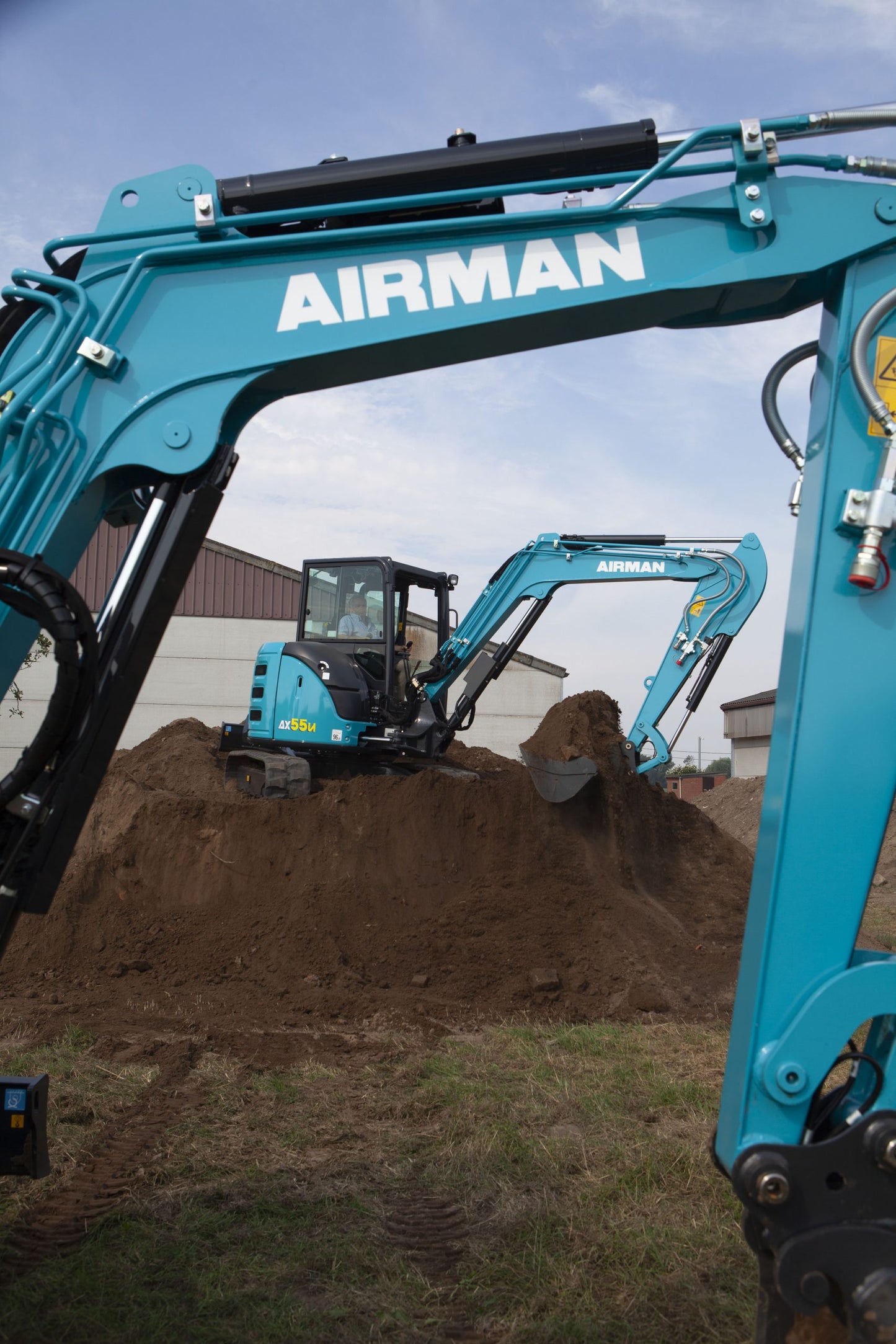 Hitachi Airman AX55u-7 | Neuer 5-Tonnen-Minibagger