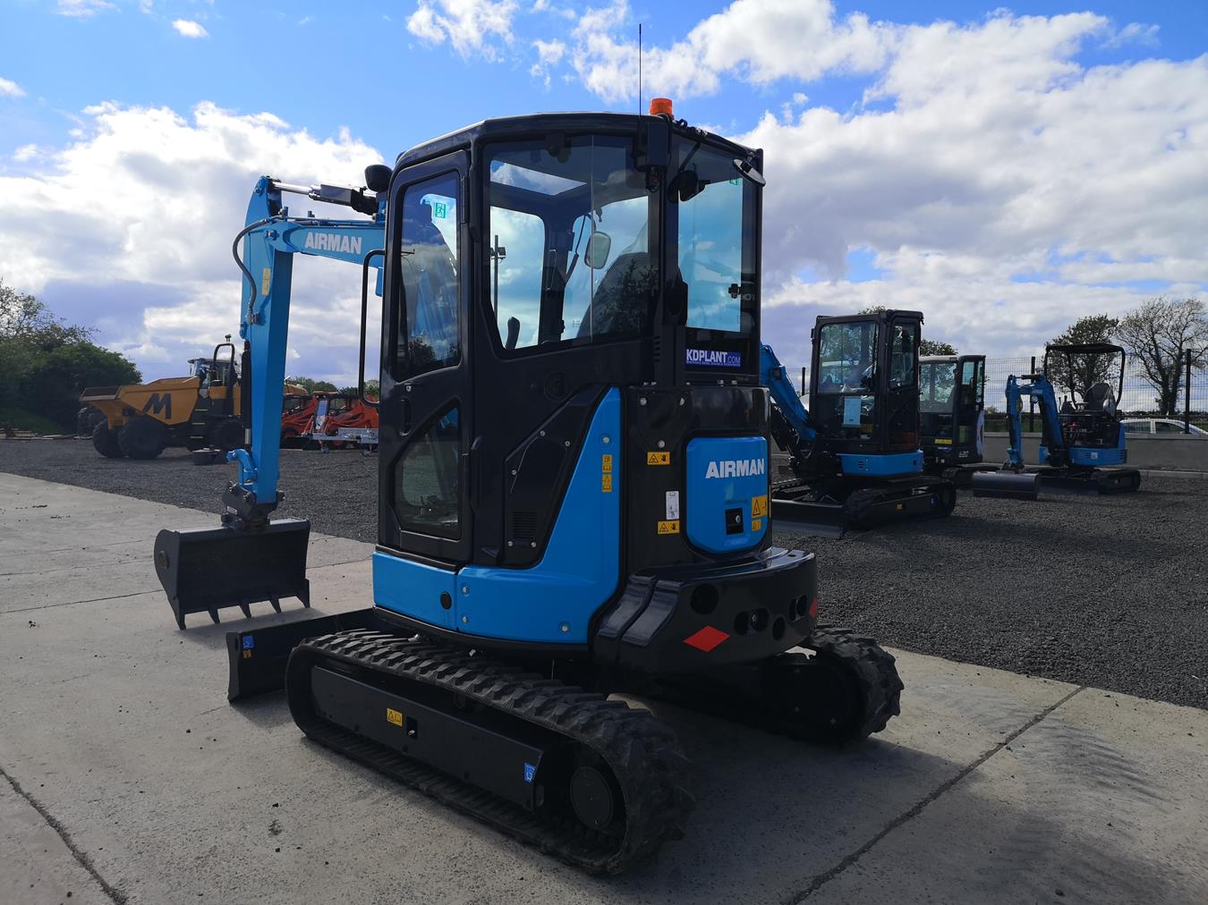 Airman AX38u-7 | New 2025 4 ton Mini Excavator