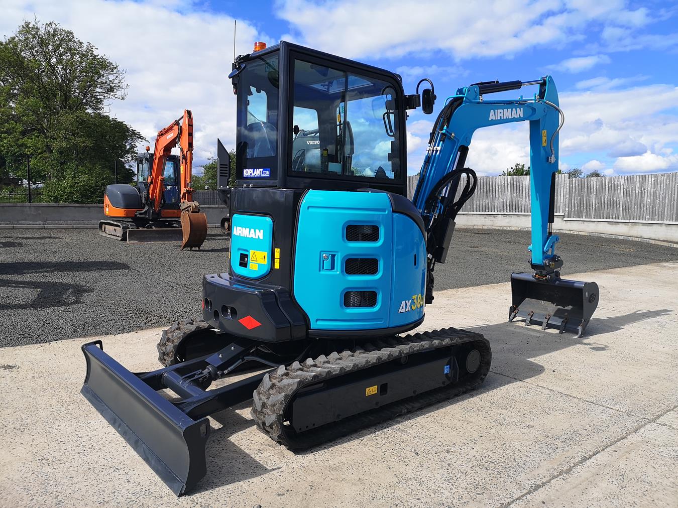 Airman AX38u-7 | New 2025 4 ton Mini Excavator